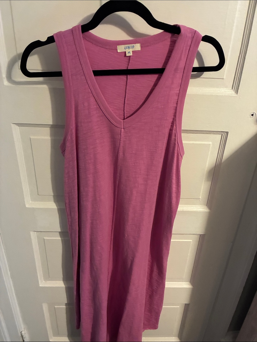 LEALLO Pink Sleeveless V-Neck Women's dress